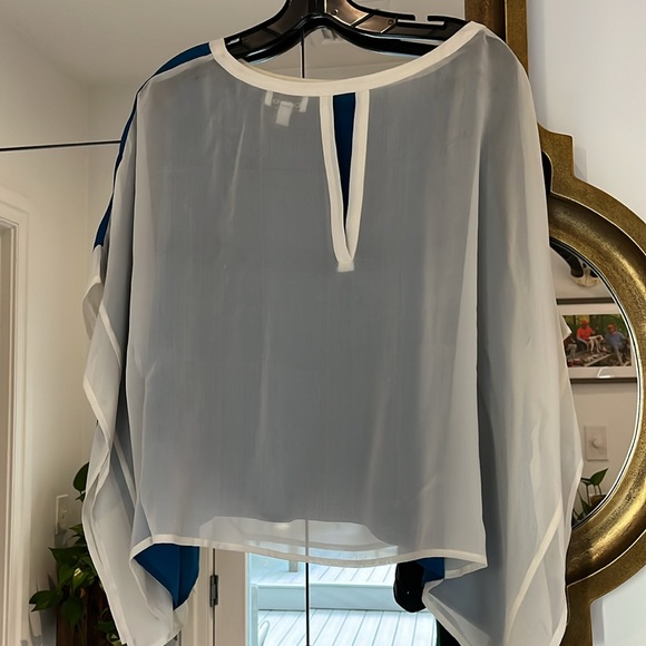 Flowy Bebe blouse - Picture 5 of 11
